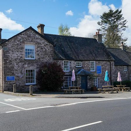 The Bluebell Country Inn, Крикхауэлл Экстерьер фото