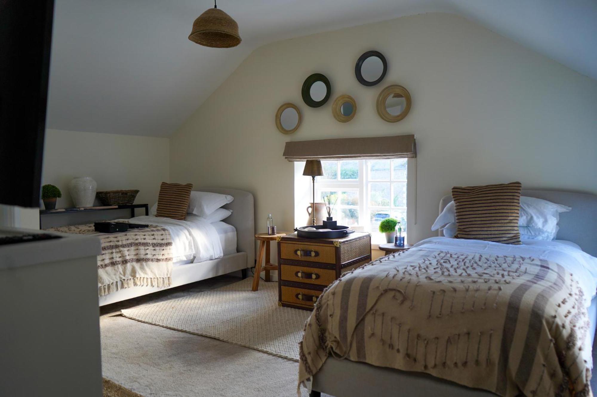 The Bluebell Country Inn, Крикхауэлл Экстерьер фото